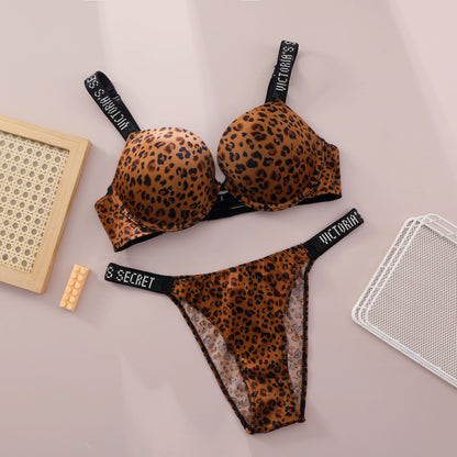 New Push Up Shapewear Adjustable Padded Gathered V Lace Lingerie Set Bra and Brief Women's Sexy Bra and Panty Set Comfortable