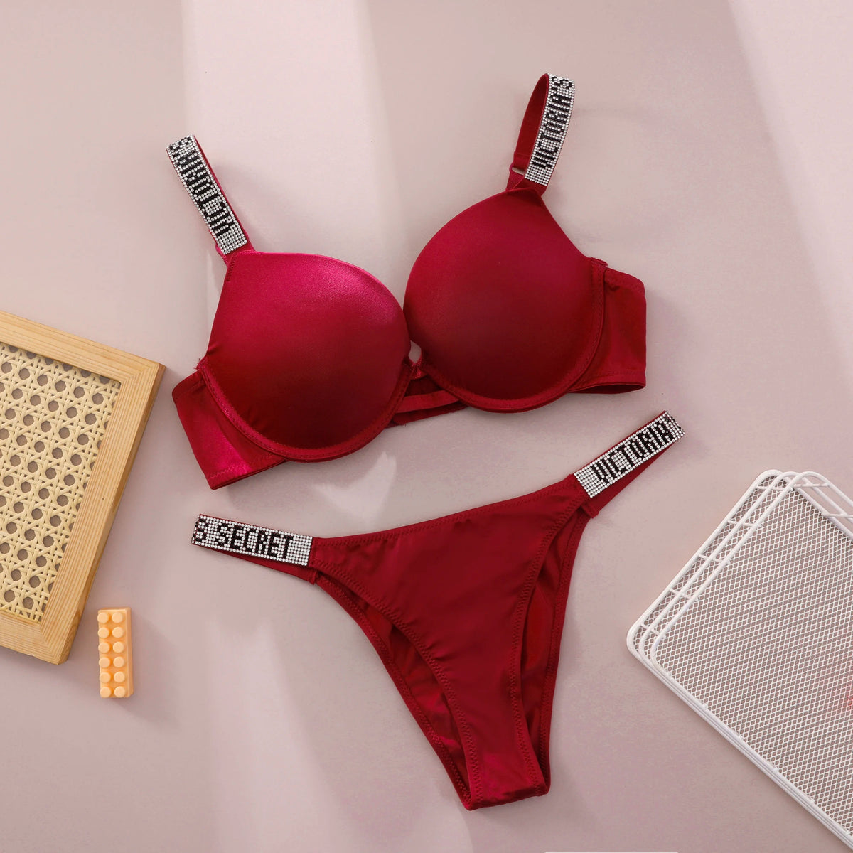New Push Up Shapewear Adjustable Padded Gathered V Lace Lingerie Set Bra and Brief Women's Sexy Bra and Panty Set Comfortable