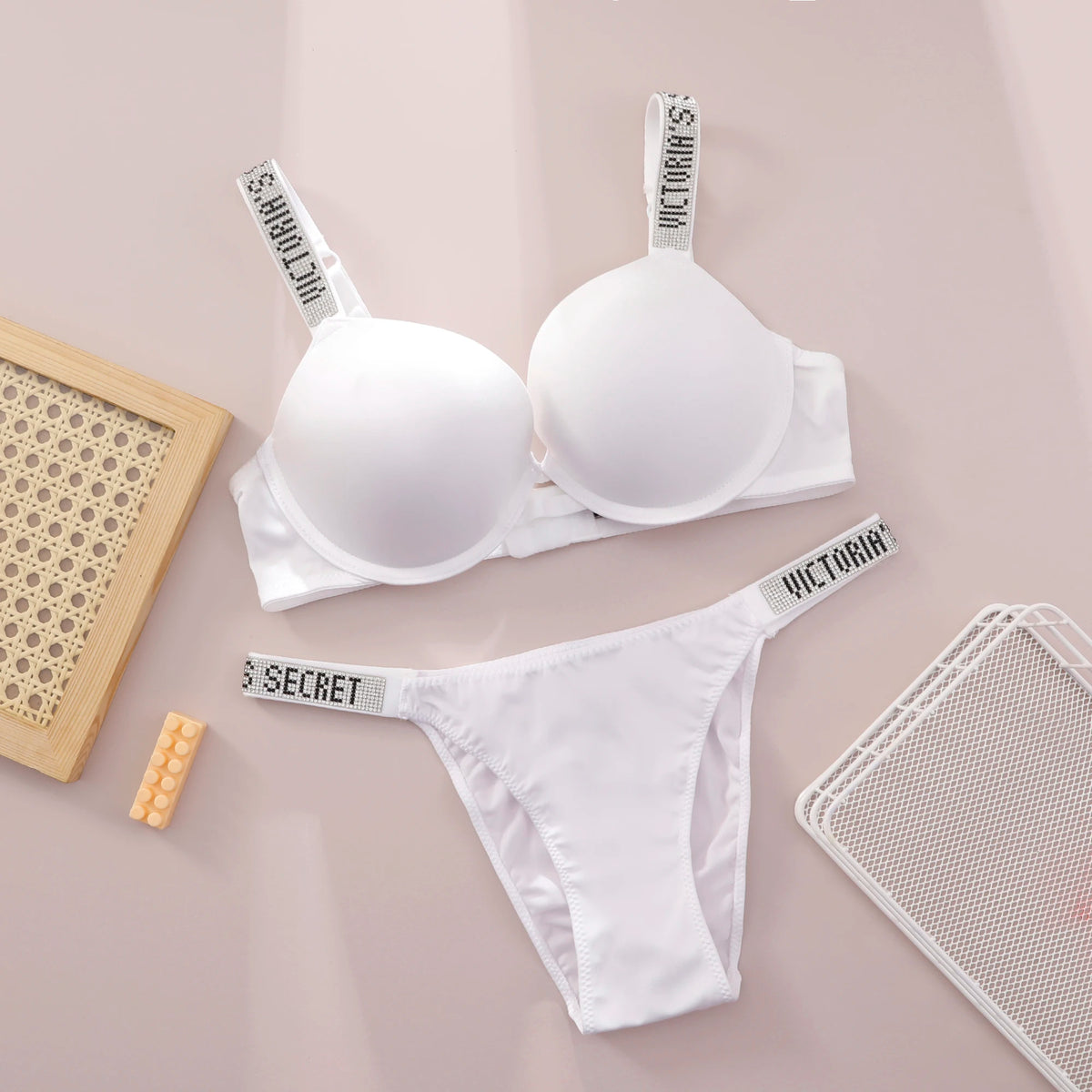 New Push Up Shapewear Adjustable Padded Gathered V Lace Lingerie Set Bra and Brief Women's Sexy Bra and Panty Set Comfortable