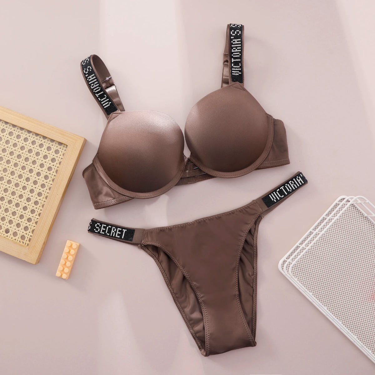 New Push Up Shapewear Adjustable Padded Gathered V Lace Lingerie Set Bra and Brief Women's Sexy Bra and Panty Set Comfortable